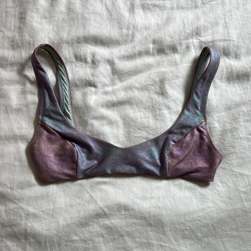 Iridescent Women's swim top 🧜‍♀️